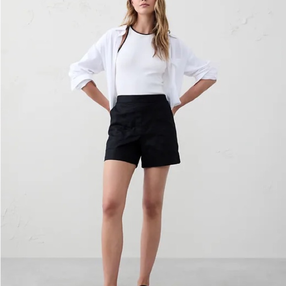 Banana Republic Women's High Waist Black Shorts